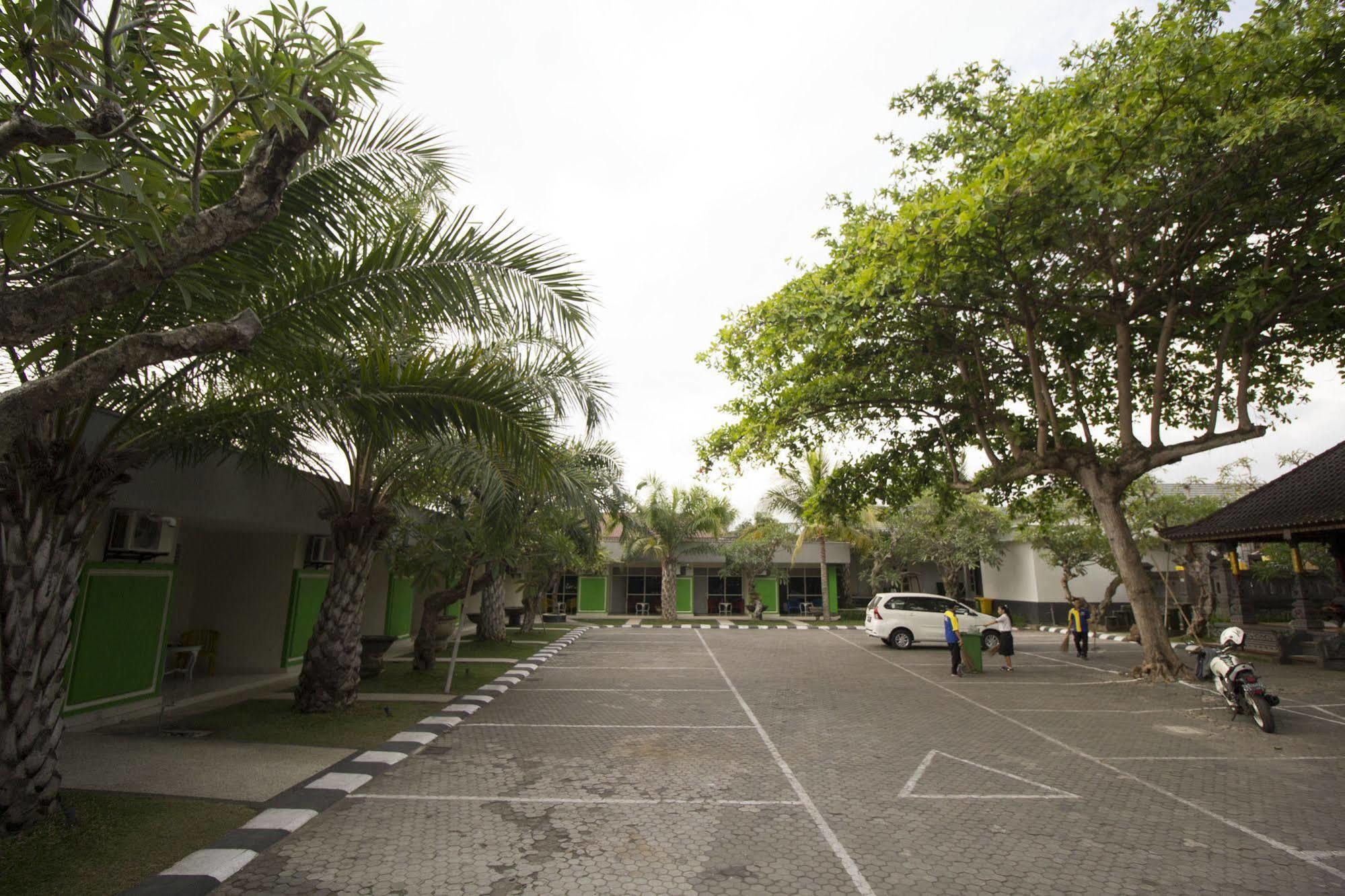 โรงแรมเนการา Negara  ภายนอก รูปภาพ